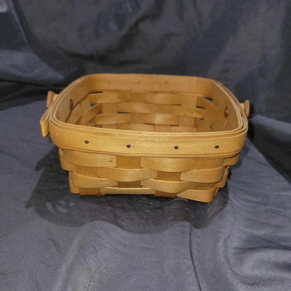Longaberger Handwoven Wood Square Basket with Hinged Handle 2001 Small 6